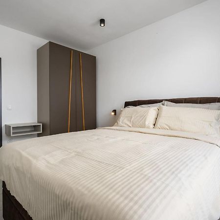 Villa De La Vie With Heated Swimming Pool Raša Εξωτερικό φωτογραφία