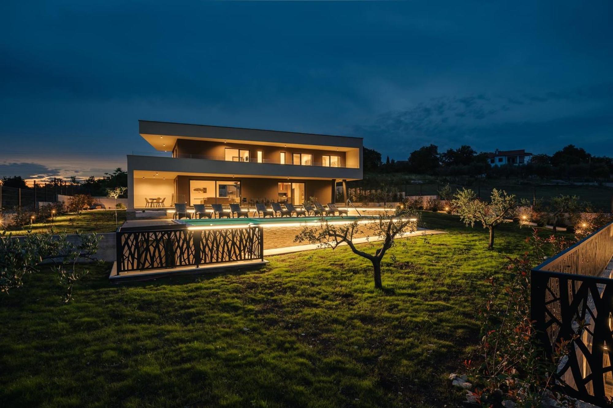 Villa De La Vie With Heated Swimming Pool Raša Εξωτερικό φωτογραφία