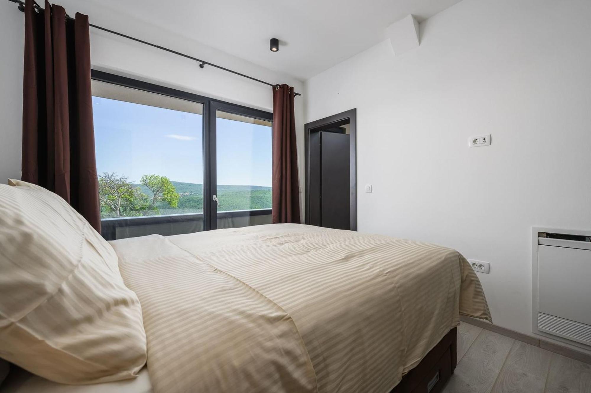 Villa De La Vie With Heated Swimming Pool Raša Εξωτερικό φωτογραφία