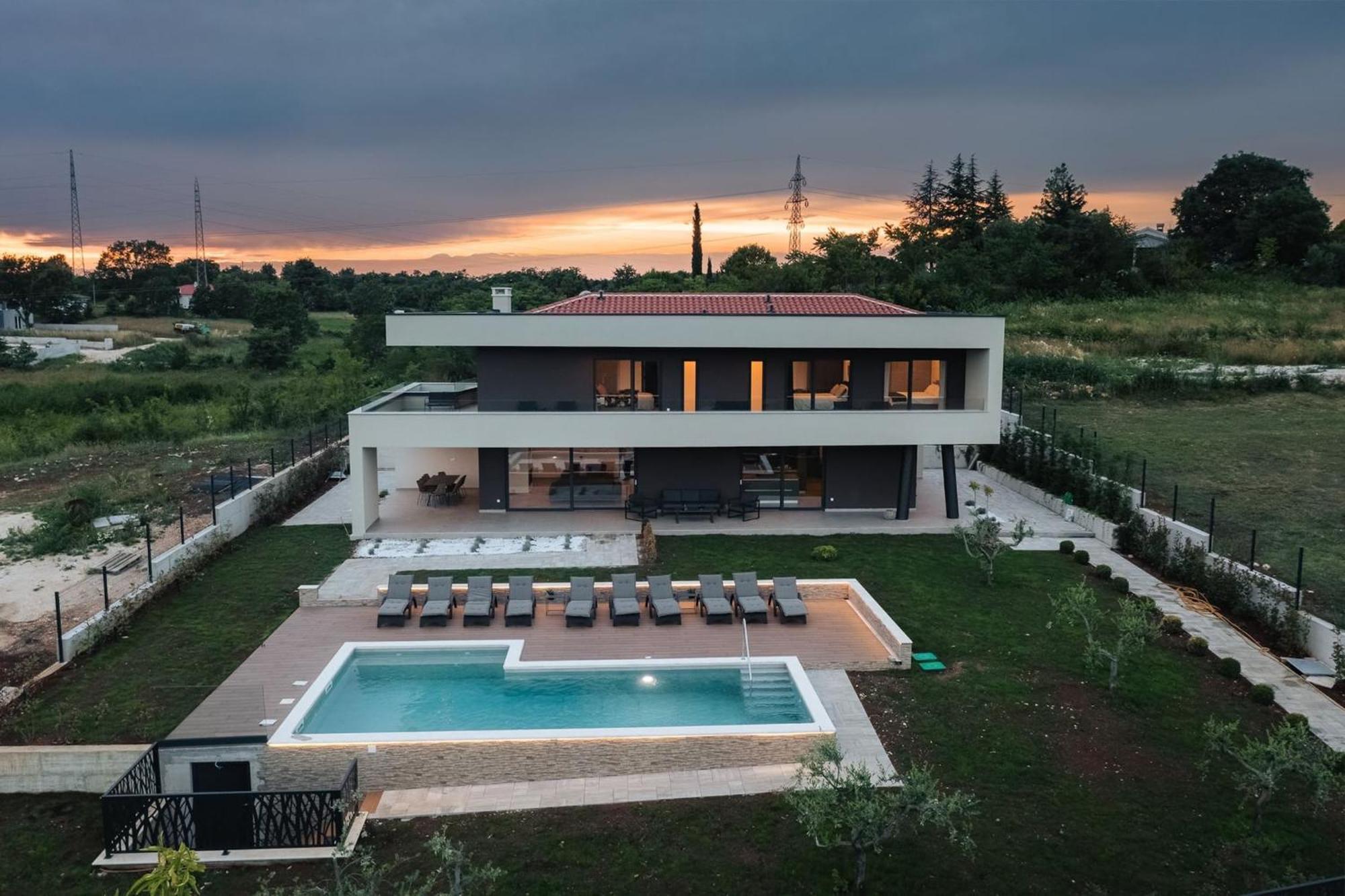 Villa De La Vie With Heated Swimming Pool Raša Εξωτερικό φωτογραφία