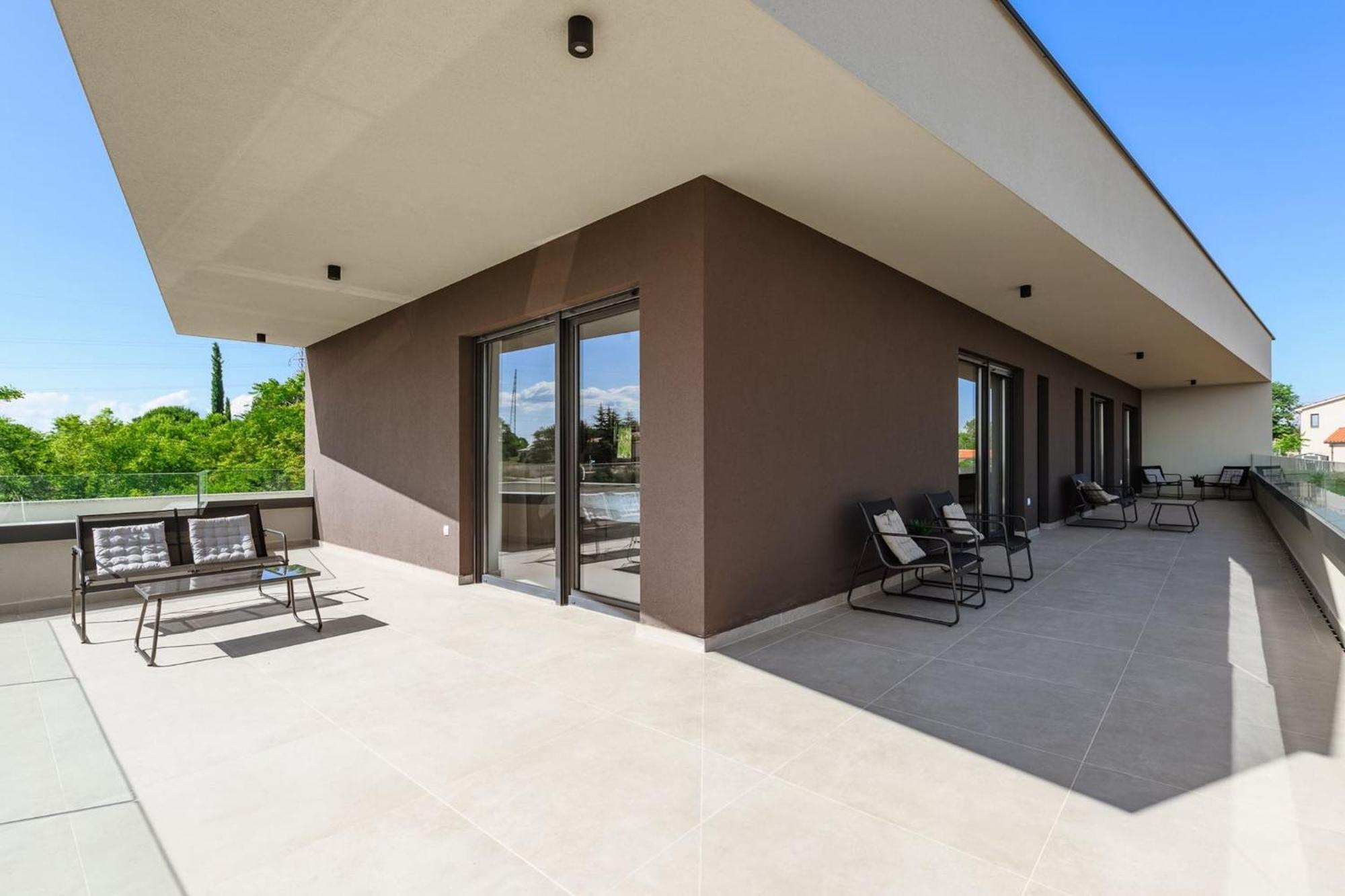 Villa De La Vie With Heated Swimming Pool Raša Εξωτερικό φωτογραφία