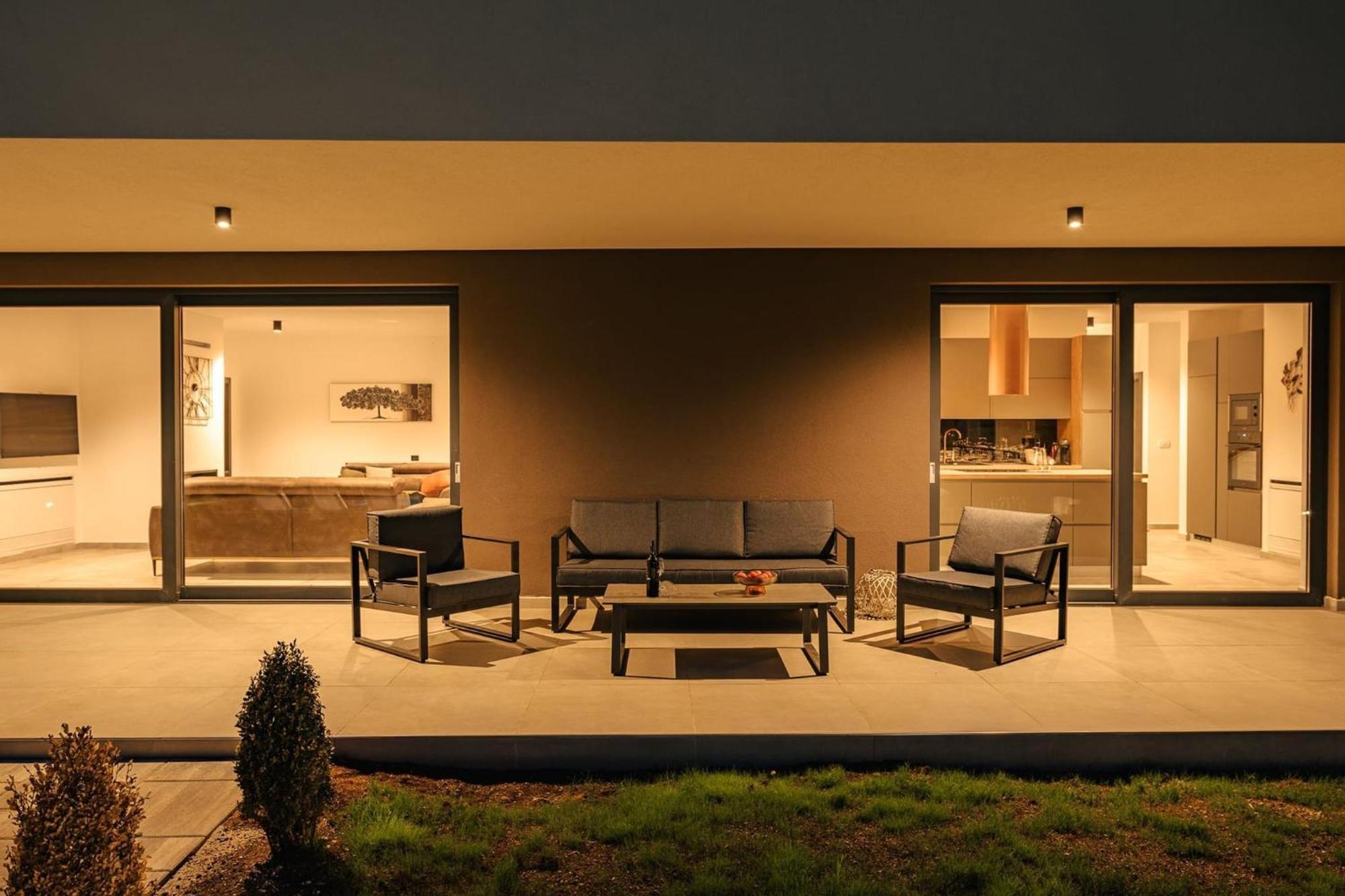 Villa De La Vie With Heated Swimming Pool Raša Εξωτερικό φωτογραφία