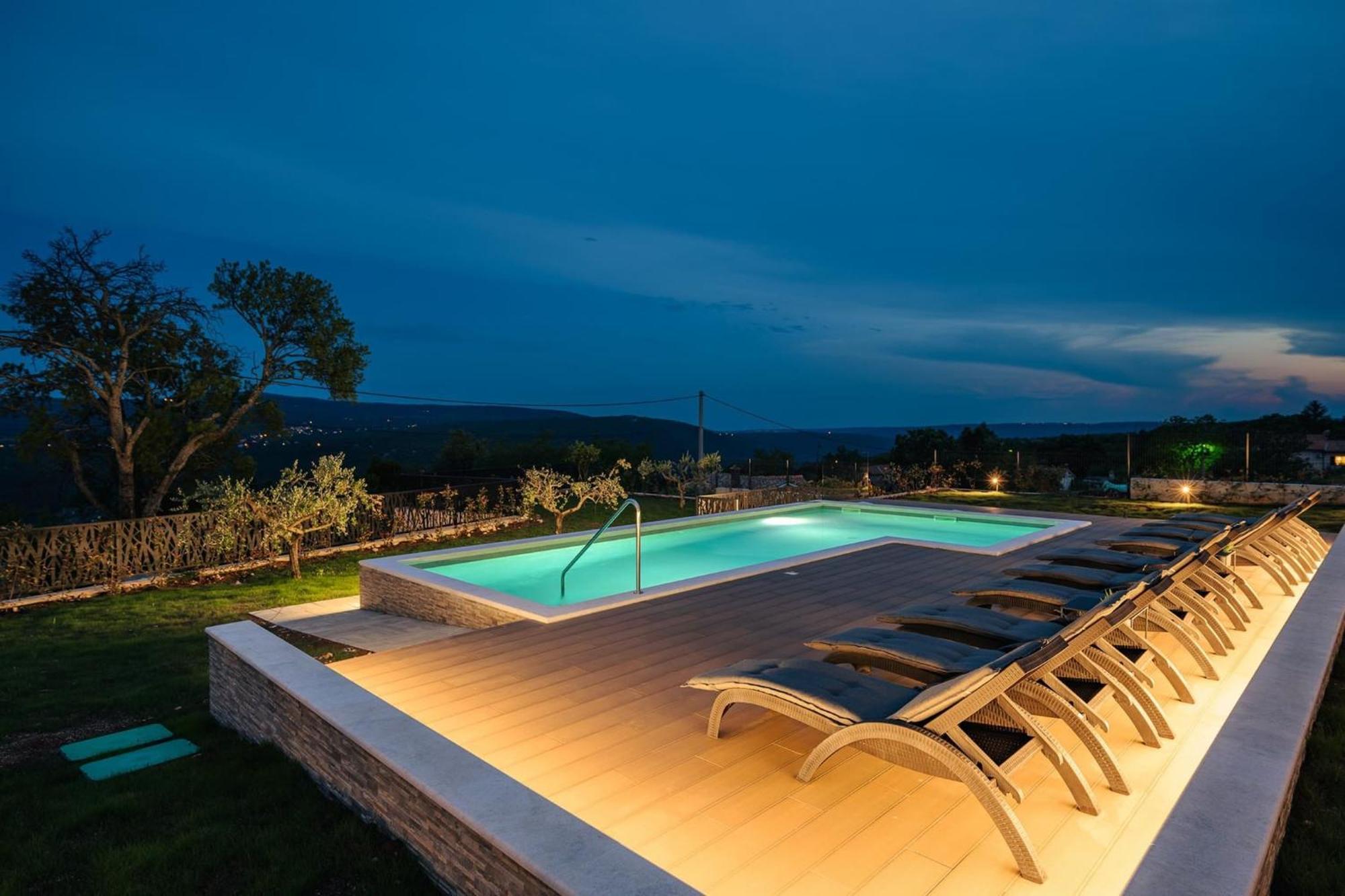 Villa De La Vie With Heated Swimming Pool Raša Εξωτερικό φωτογραφία